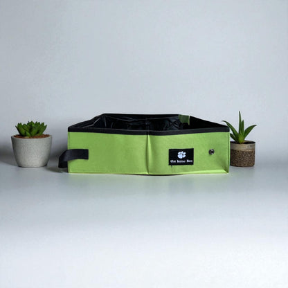 Travel-Ready Foldable Cat Litter Box – Waterproof & Leak-Proof